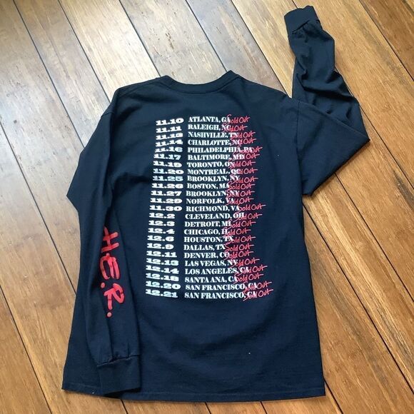 H.E.R Long Sleeve Concert Tour Shirt 💋❤️🔥 - Picture 2 of 3